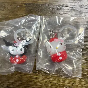 산리오 딸기 마크 액세서리 쿠로미 키티