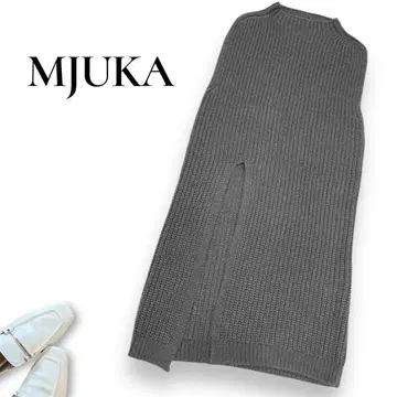 MJUKA 롱 니트 원피스 그레이 슬릿 슬리브리스 하이넥