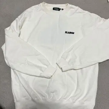 XLARGE의 트레이닝복