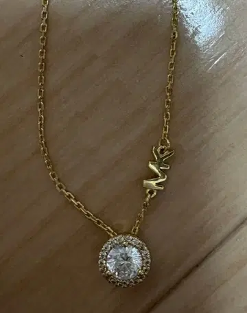 마이클코어스 파베 할로 목걸이 MICHEAL KORS 액세서리