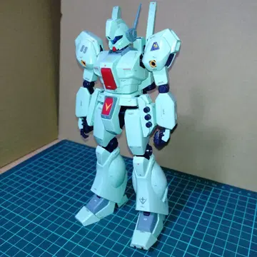 MG 1/100 제간 완성품 정크 취급