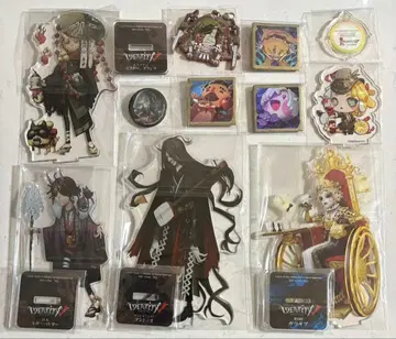 제5인격 아크릴 스탠드 캔뱃지 러버 스트랩 세트