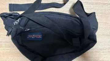 JANSPORT 블랙 미니 바디백