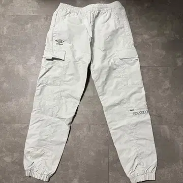UMBRO 나일론 팬츠 한국 M 사이즈