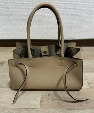 Mila owen 베이지 토트백