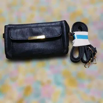 블랙 합성 피혁 숄더백