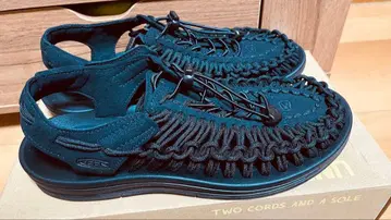 [ 새상품 미사용 ] KEEN 킨 UNEEK WBLACK