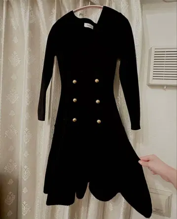 블랙 더블 버튼 긴팔 원피스