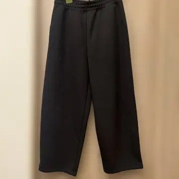 UNIQLO 블랙 와이드 팬츠