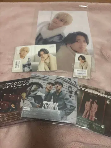 STARRING CD 세트와 특전 포함