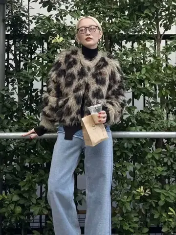 Ameri ANIMAL SHAGGY KNIT CARDIGAN