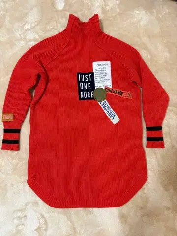 오렌지 하이넥 스웨터 M