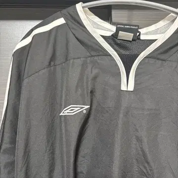 UMBRO 엄브로 나일론 피스테 아우터