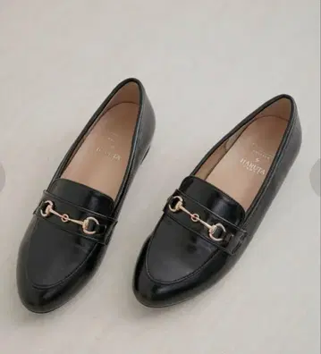 ROPE' PICNIC 링크 에나멜 비트 플랫 로퍼