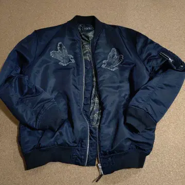 The BONEZ 초기 MA-1 보네즈 L 사이즈