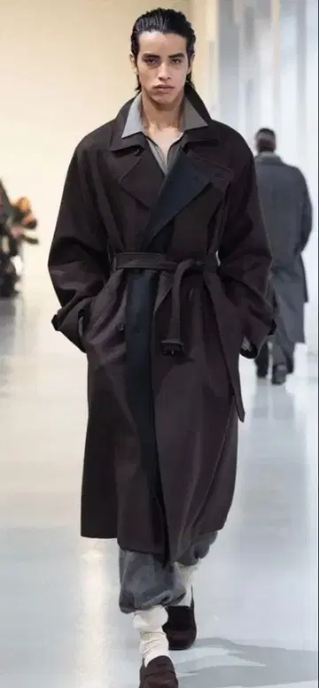 더블 라펠 더블 브레스티드 코트