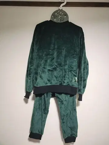 닌타마 6학년 룸웨어 상하의 L 사이즈 옷걸이 포함 돈키호테