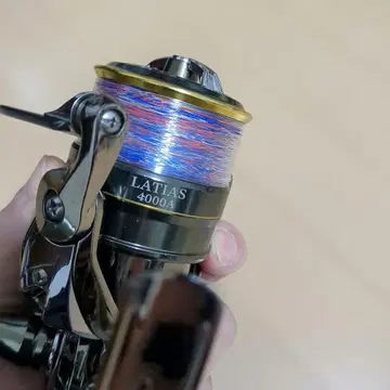 LATIAS 4000A 낚시릴