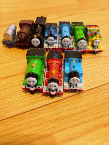 토미카 토마스 10대