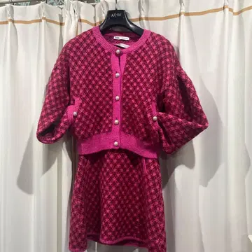 니트 셋업으로 판매합니다