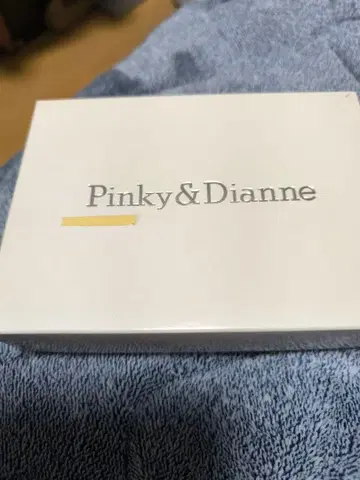 Pinky&Dianne 로고 반지갑