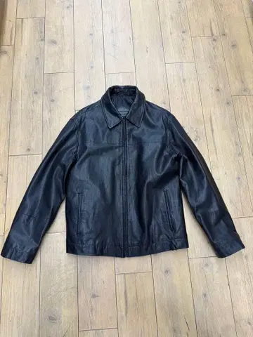 PULL&BEAR 블랙 가죽 자켓