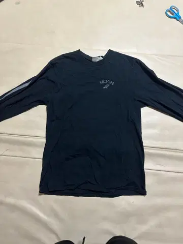 NOAH 롱 T 윙 발 로고