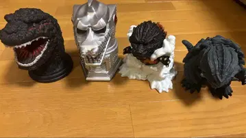 고질라 피규어 4체 세트