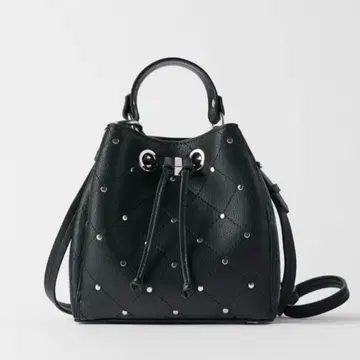ZARA 스터드 미니 버킷 백