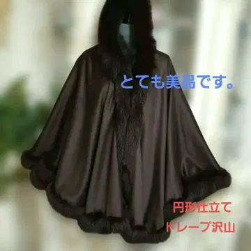 다크 브라운 후드 부착 판초