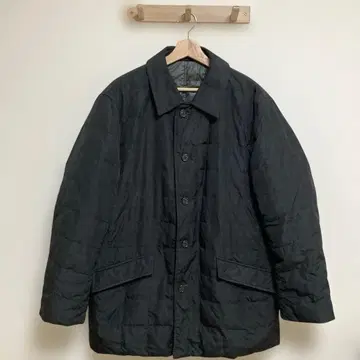 블랙 퀼팅 리버서블 다운 자켓