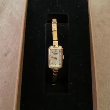 골드 쿼츠 시계