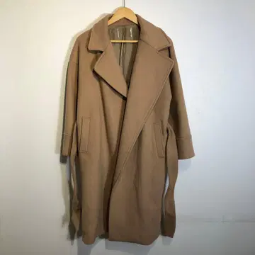 베이지 체스터 코트 허리 리본 포함