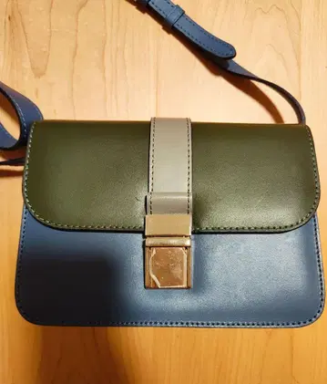 새상품 케이타 마루야마 숄더백 숄더백 천연 가죽 보호 씰 부착