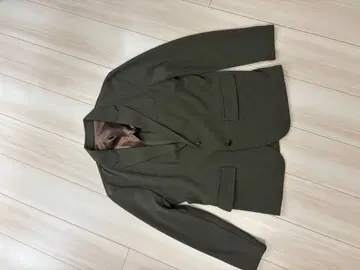 올리브 그린 자켓 팬츠 세트