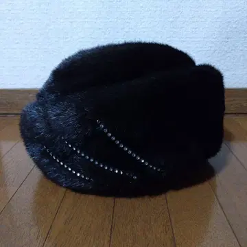 블랙 퍼 햇 꽃무늬 안감