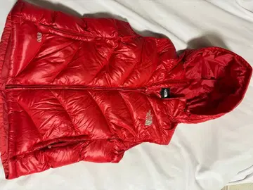 THE NORTH FACE 빨간색 후드 부착 다운 베스트 M 새상품급