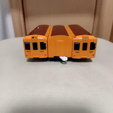 프라레일 라이트 부착 도쿄 메트로 긴자선 2000형