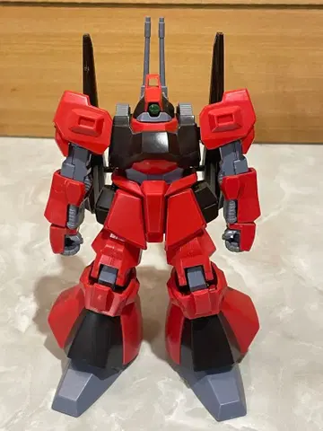 hg 릭 디아스 쿠와트로기 완성품 건담 프라모델 빨간색