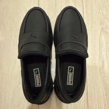 PUMA 블랙 슬립온 스니커즈