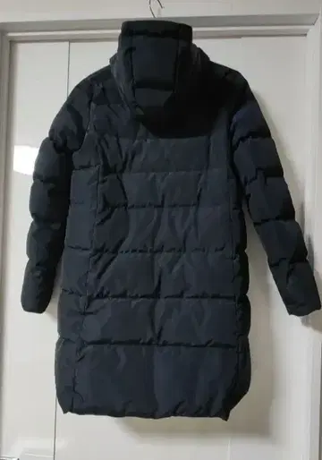 GU 후드 부착 네이비 다운 코트 자켓