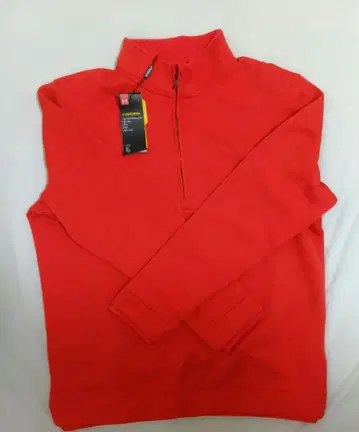 UNDER ARMOR 상의