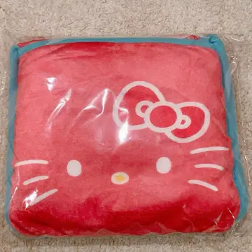 산리오 x 31 헬로키티 수납 포켓 포함 담요