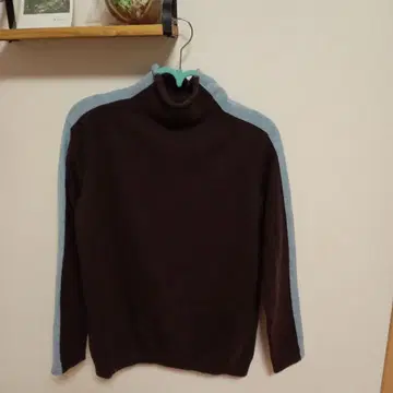 디노스 다마 캐시미어 니트 하이넥 풀오버