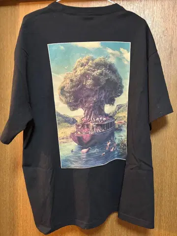 미세스 노아의 방주 T셔츠