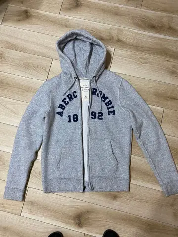 Abercrombie & Fitch 후드티