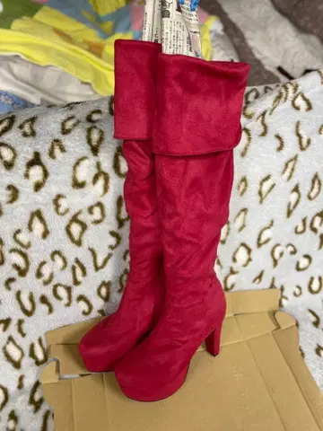 빨간색 스웨이드 느낌 롱 부츠 하이힐 레드