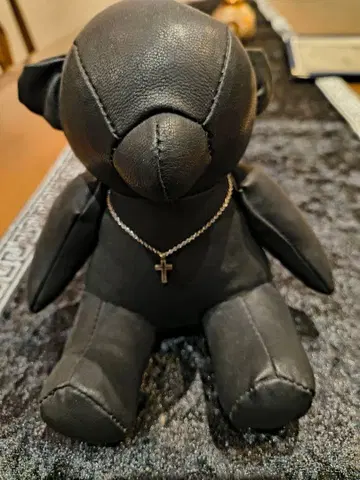 저스틴 데이비스 가죽 테디베어