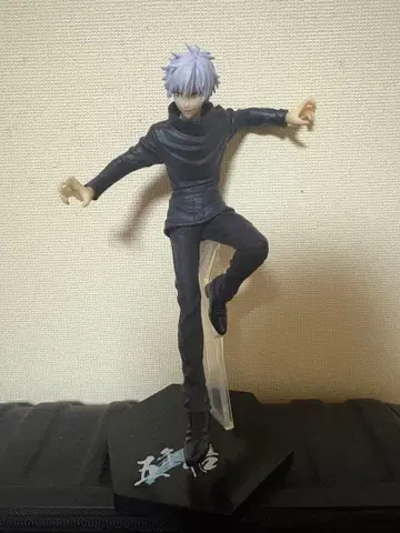 고죠 사토루 피규어