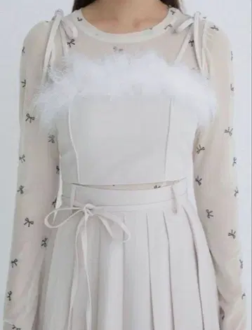 버블스 퍼 뷔스티에 셋업 화이트